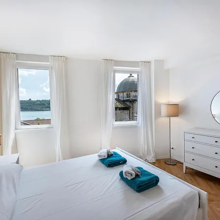 Lumia's Flat - View Salò